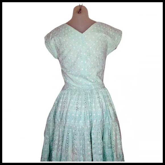 Vintage Rockabilly Dress Fit & Flare Aqua Cotton Eyelet 50s New Look VFG - Picture 4 of 16